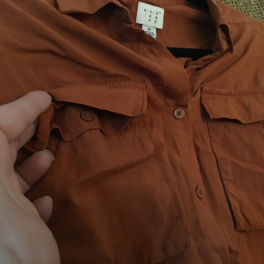 A NEW DAY Rust Button Blouse - Picture 5 of 5
